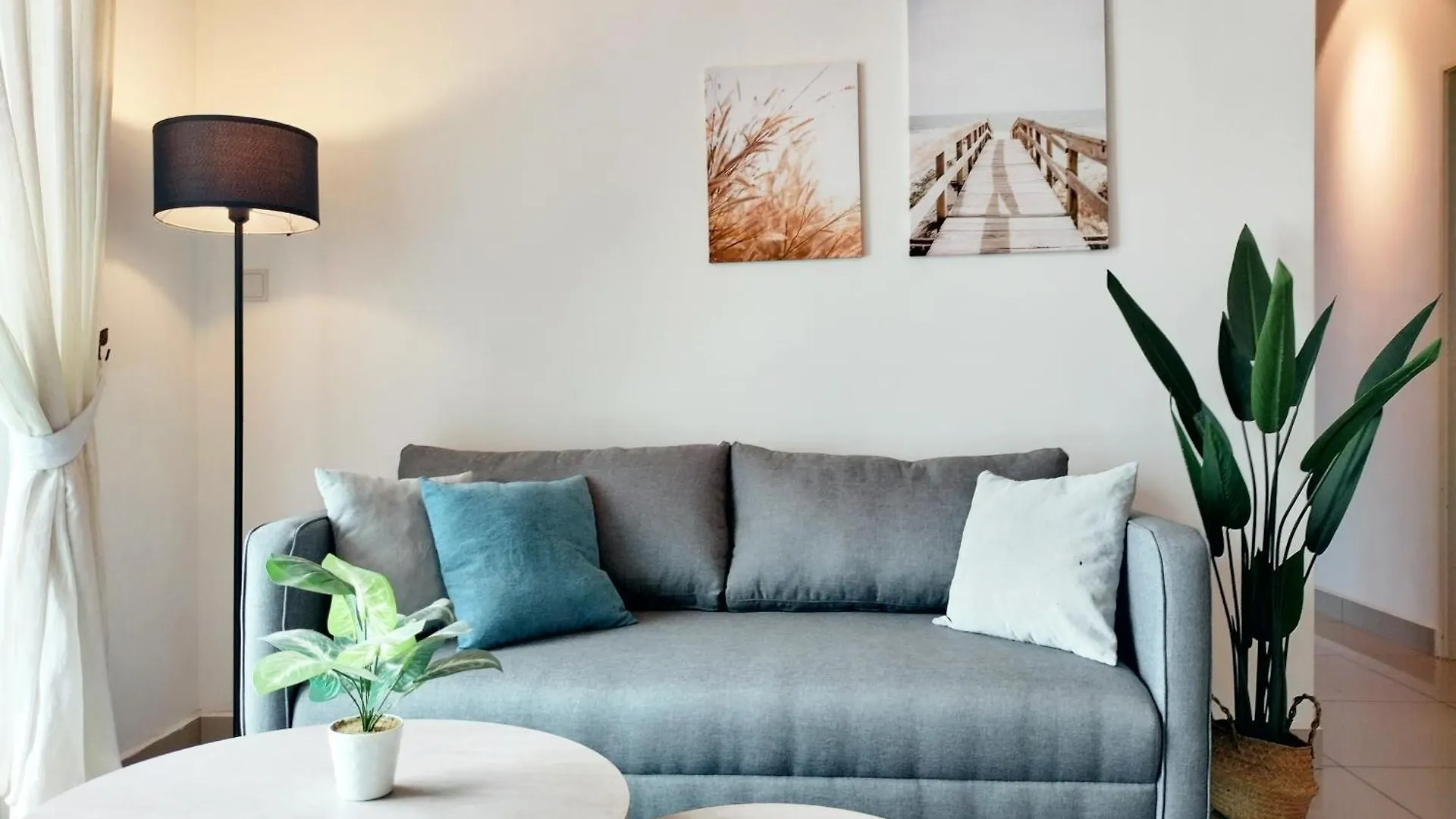 Delight Homestay Twin Galaxy Джохор-Бару